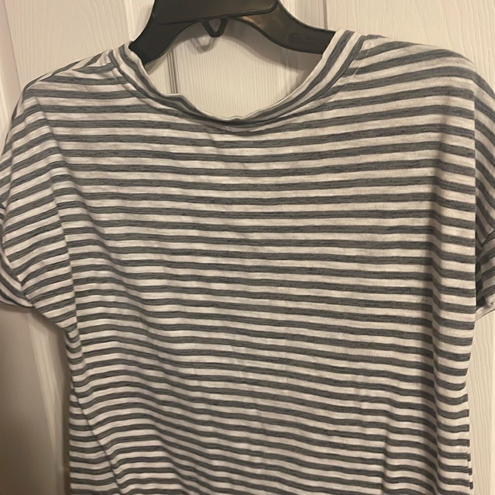 Hayden Top NWOT. Small - Picture 5 of 6